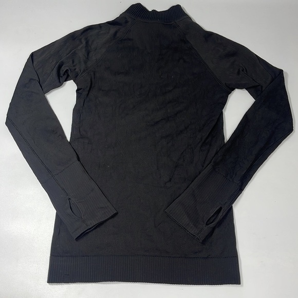 Lululemon Women's Black Long Sleeve 1/4 Zip Mock Neck Pullover Top Size 4? - Picture 2 of 8